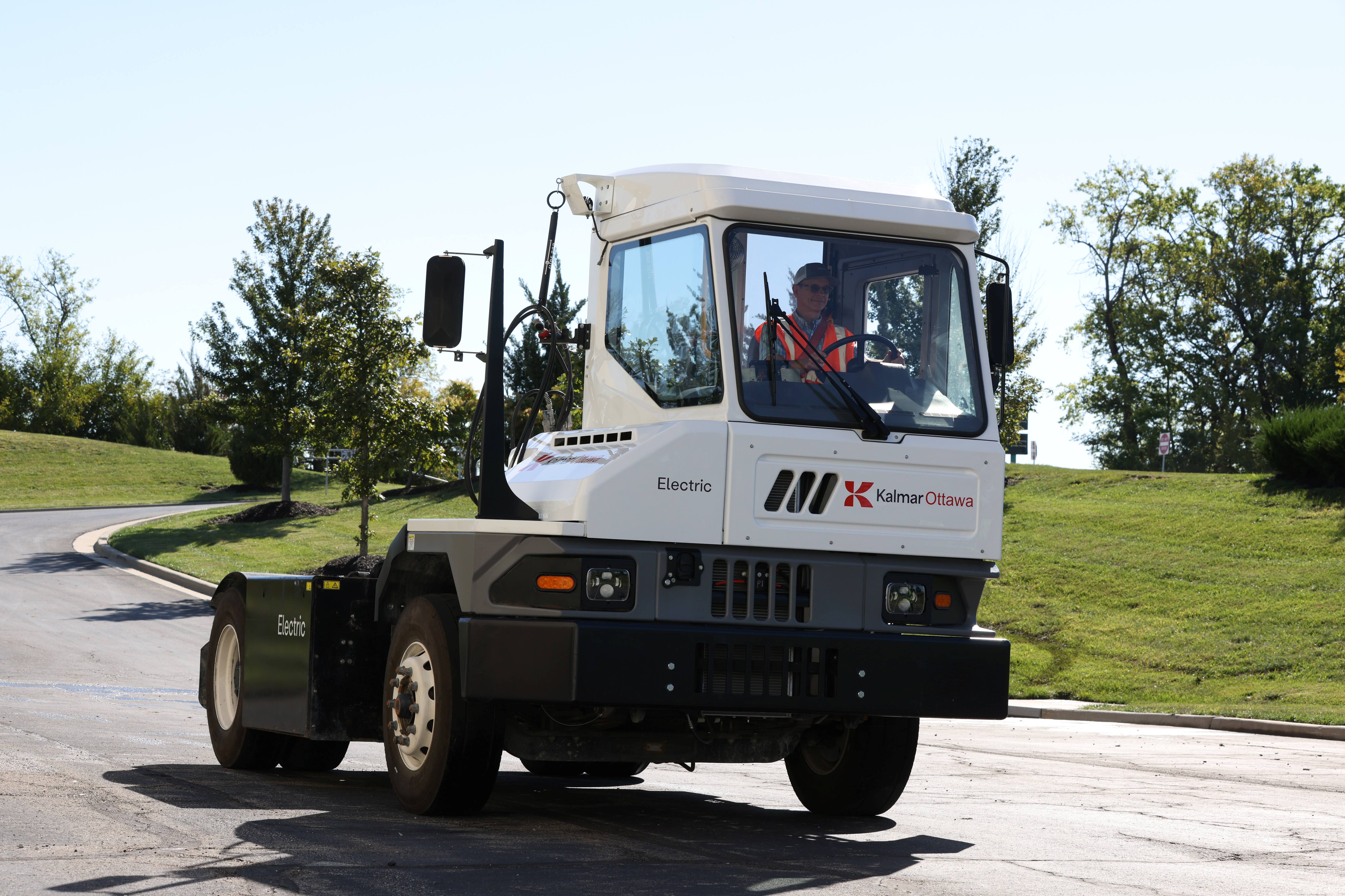 WTC Group expands sustainable operations with Kalmar Ottawa T2 EV fleet